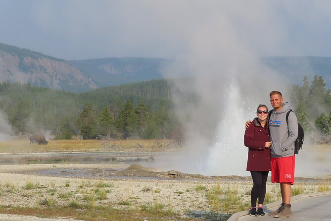 6-Mile Geyser Hiking Tour in Yellowstone with Lunch - A Close Look at the Itinerary