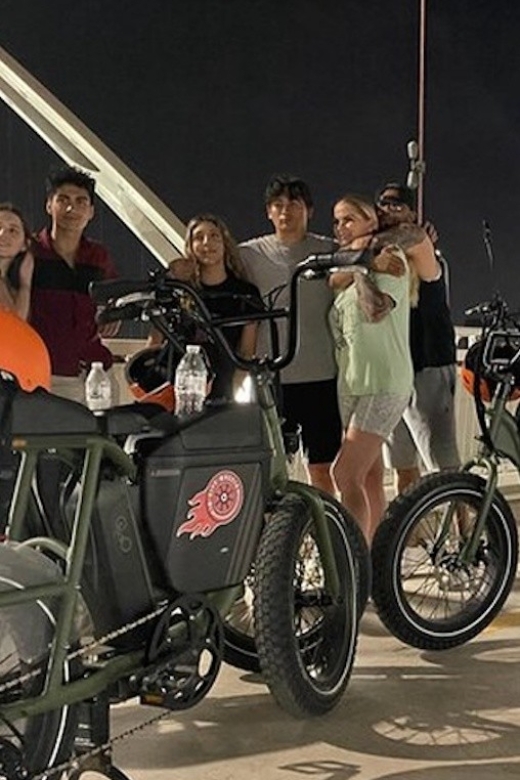 Dallas: Downtown Guided Sunset Electric Bike Tour - Meeting Location and Initial Impressions