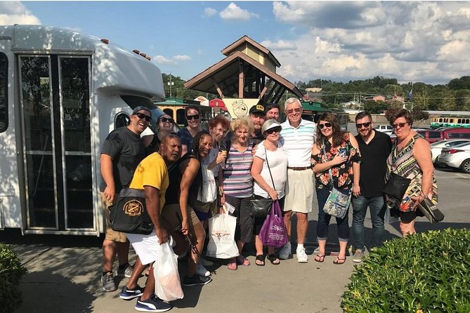 Famous Moonshine & Wine Tour From Pigeon Forge - An In-Depth Look at the Tennessee Moonshine & Wine Tour