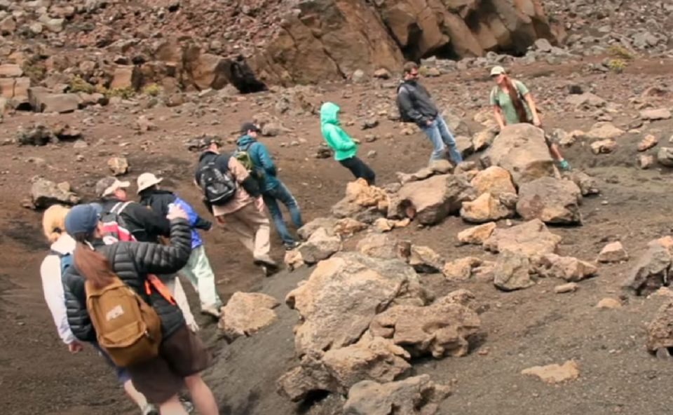 Maui: Guided Hike of Haleakala Crater with Lunch - The Itinerary: A Deep Dive into the Day