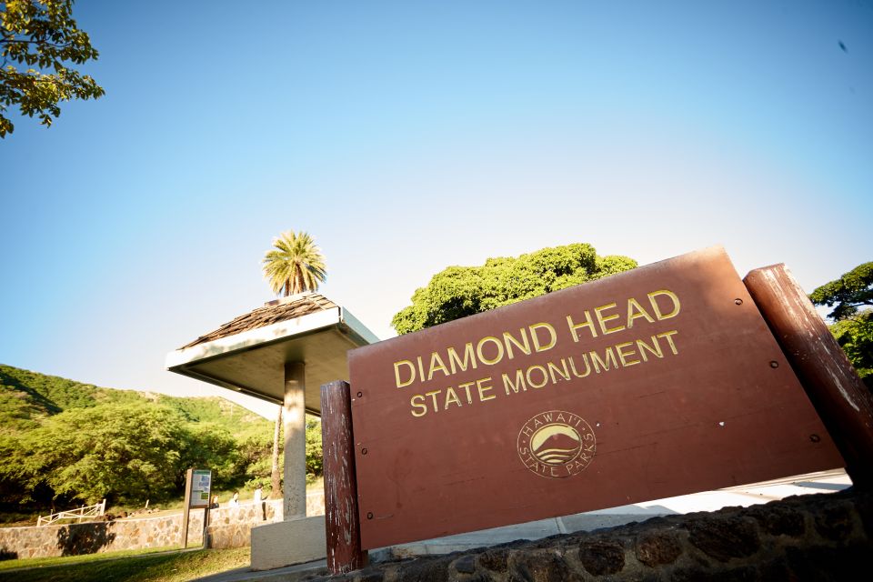 Oahu: Diamond Head Hike with Roundtrip Transportation - A Deep Dive Into the Experience