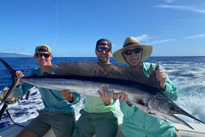 Shared Deep Sea Full-Day Fishing Charter in Hawaiian Waters - What Reviewers Say
