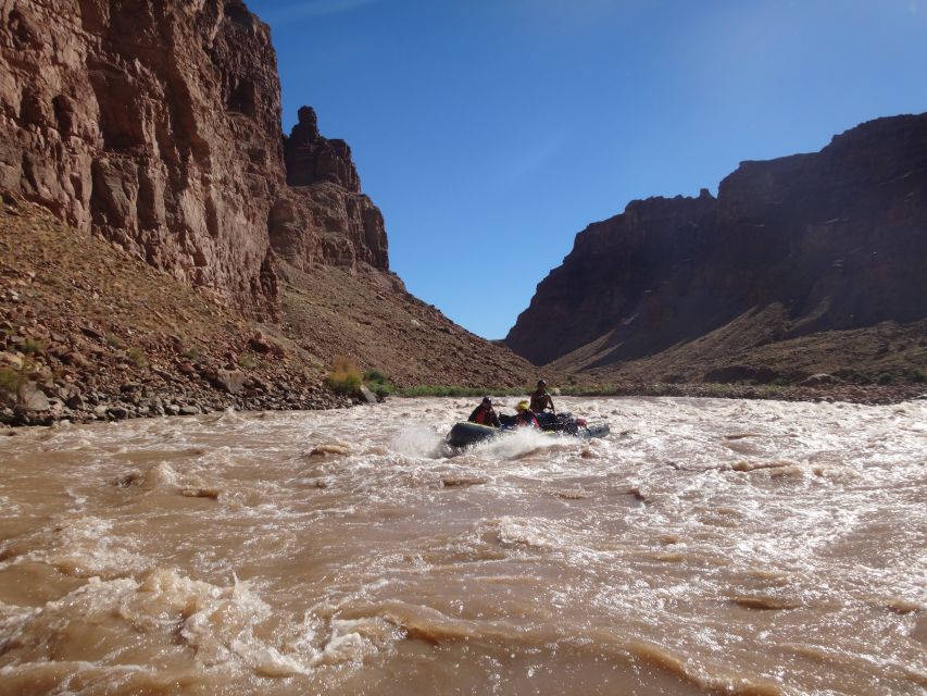 From Moab: Cataract Canyon Whitewater Rafting Experience - A Long but Rewarding Full-Day Adventure
