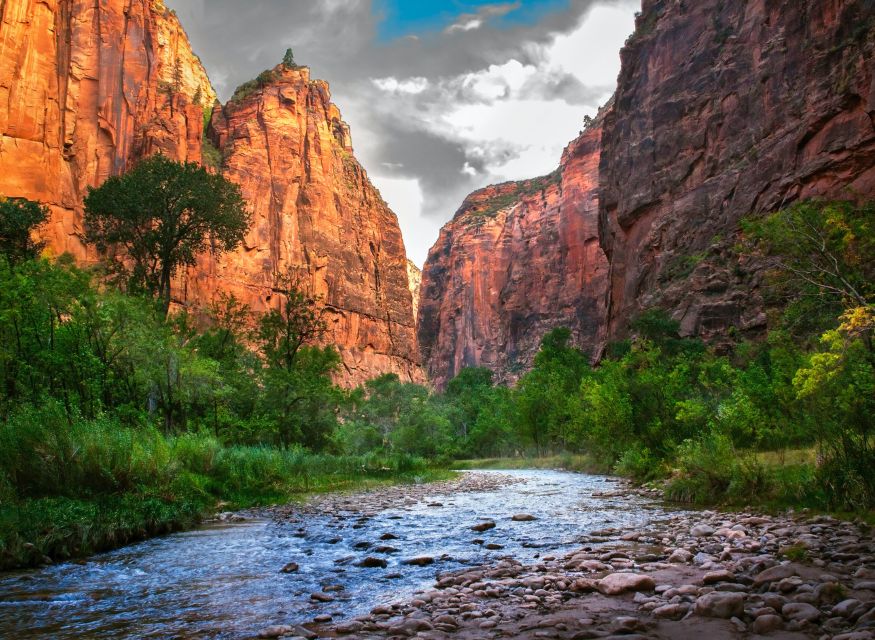 From Springdale: The Zion Narrows Hike with Lunch - Paddle Through Details: The Logistics