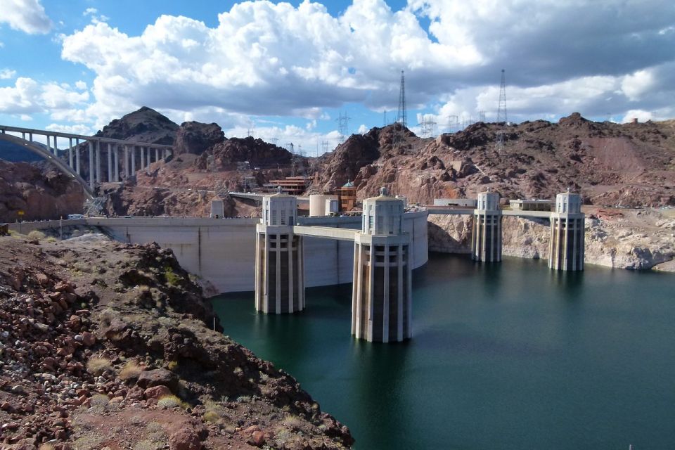 Las Vegas: Hoover Dam, Craft Beer & Comedy Show Tour - Who Is This Tour Best For?