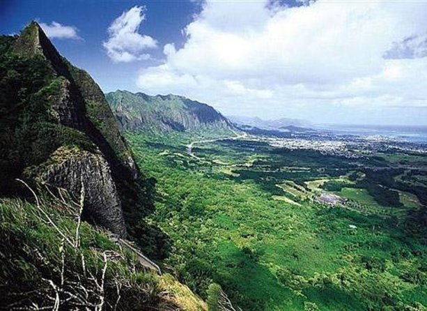 Nature Hike to Waterfall - Introduction: An Authentic Oahu Adventure