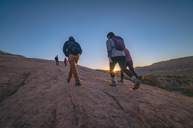 Arches Full Day Private Tour and Hike - Practical Tips for Booking and Visiting