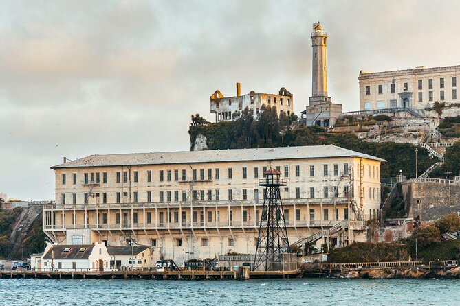 Alcatraz & Fishermans Wharf Tour + Cruise & Skystar Options - Highlights of the San Francisco Waterfront Tour