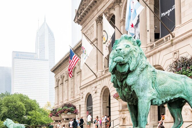 Chicago-Style Holiday Hike: Festive Food and Walking Tour - Highlights of the Chicago Holiday Hike