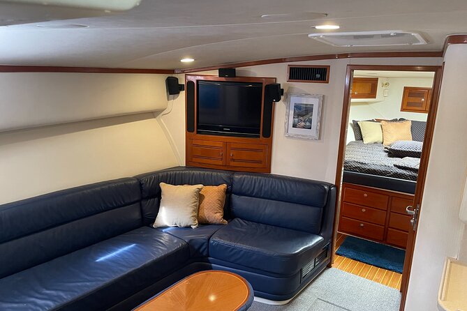 Deep Sea Fishing Charter in Waikiki, Hawaii - Highlights of the Deep Sea Fishing Tour