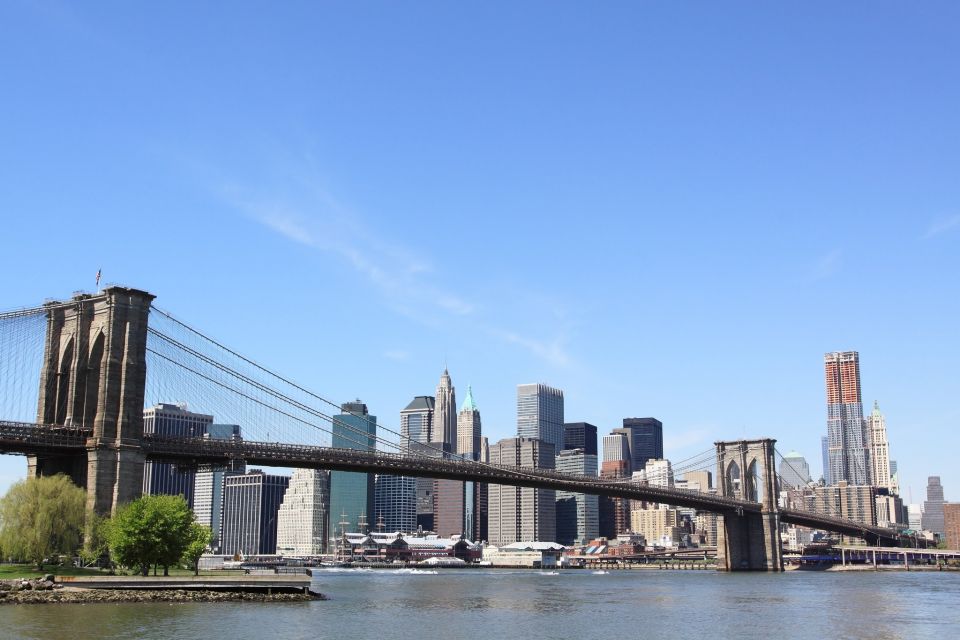 From Manhattan: 2-Hour Brooklyn Bridge Sightseeing Bike Tour - Highlights of the Brooklyn Bridge Sightseeing Bike Tour