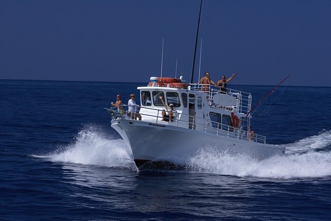 Kona Hawaii Fishing/Snorkel Large Group Private Charter on OE - FAQs