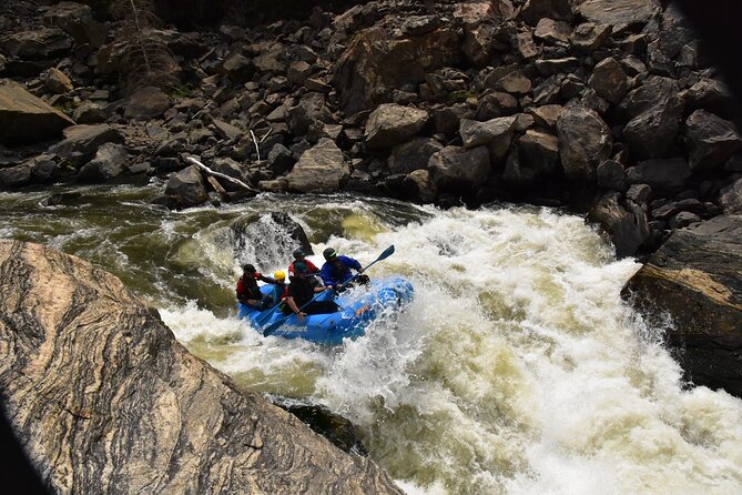 Raft through Gore Canyon- Class V Ultimate Advanced White-Water Rafting - What to Expect from the Gore Canyon White-Water Trip
