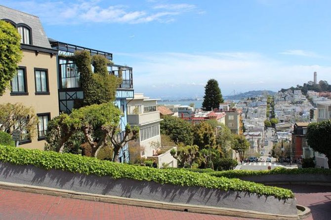 San Francisco Urban Hike: Coit Tower, Lombard Street and North Beach - A Thorough Look at What You’re Sign Up For