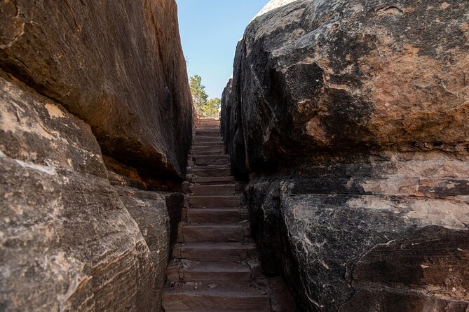 NEW! Canyonlands Needles Chesler Park Hiking Discovery Tour - What Makes This Tour Unique